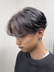 シルバー×ブラックのデザインカラー♪ - Lia by KENJE掲載