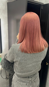 ハイトーン　ピンクベージュ　ホワイトブリーチ　ボブ　ミディ - N° rico 名駅掲載