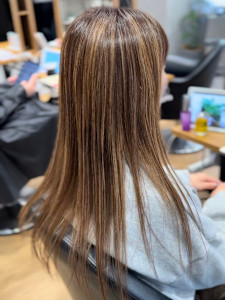 STYLE流ハイライト白髪ぼかし