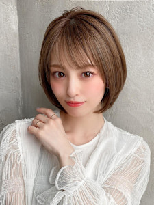 ひし形ショートボブレイヤーイメチェン美髪ホワイトブロンド - AFLOAT/L 錦糸町【アフロートエル】掲載