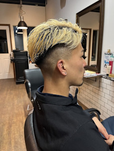 フェード×ハイトーン - BARNEYS　HAIR掲載