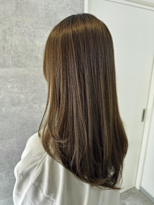 オリーブグレージュ - La luna掲載