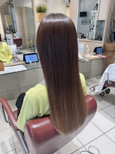 ツヤで魅せる！小顔ストレート - EMU international 春日部本店掲載