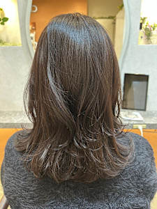 くびれレイヤースタイル - HAIR MOVE champ's 北松戸掲載