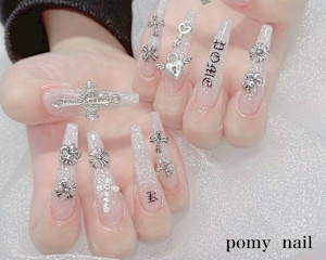 pomy nail 新宿(ポミーネイル シンジュクテン)