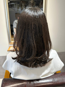 30代40代50代外ハネミディアムレイヤー髪質改善 - antwerp TOKYO掲載