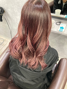 ピンクベージュ - GLADGE池袋/ダブルカラー/ブリーチ掲載