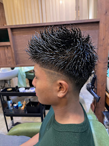 スパイキーフェード - hair&relaxation salon Hot Naps掲載
