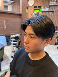 センターパート - hair&relaxation salon Hot Naps掲載