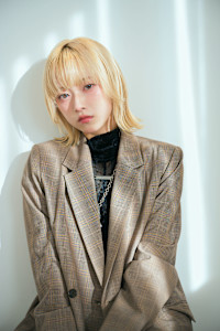 ホワイトブロンドウルフボブ - lico×little 大通掲載