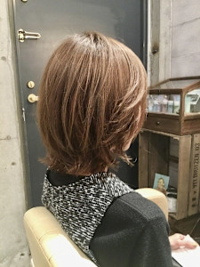 今っぽ軽めボブ×外ハネレイヤースタイル♪ - Fleuve掲載