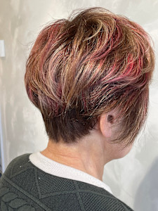 ポイントカラーショート - hairmake＆design Axe-l掲載