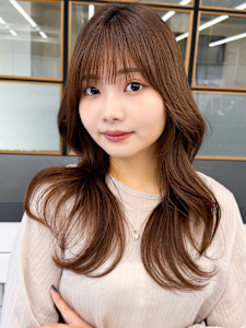 10代20代30代大人かわいい韓国風ミルクティーベージュ韓国 - 韓国ヘア STAR TOKYO 渋谷【レイヤーカット/髪質改善/メンズ】掲載