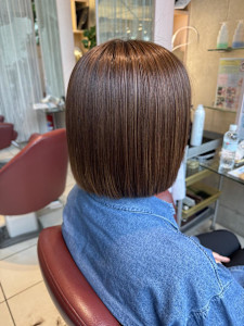 憧れの美髪ボブを叶える酸性ストレート - EMU international 春日部本店掲載