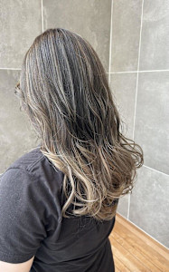 ハイライトグラデーションカラー - 半個室型美容室 Sourire 野芥店掲載