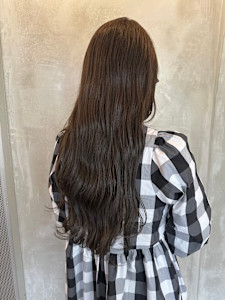 池袋 髪質改善 ロング ニュアンス巻き 透明感 アッシュ♪ - LILIANA掲載