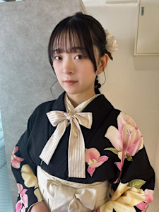 【Nanaka】卒業式ヘアセット - MOON by KENJE掲載