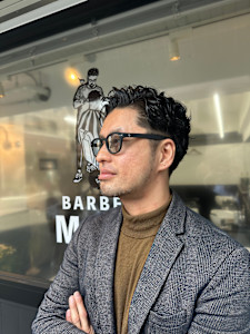 大人はパーマをしても艶があり手触りさらさら