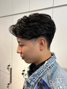 刈り上げ／ダークアッシュ／スペインカール／パーマスタイル - Lond un Maison. 原宿【ロンド アン メゾン】掲載