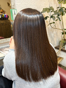 縮毛矯正と髪質改善トリートメント　新宿　髪質改善　縮毛矯正 - ARiA by ECLART新宿南口店掲載