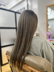 全頭ブリーチ1回ベージュ - aroot 町田店 酸性縮毛矯正/髪質改善カラー掲載