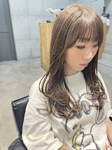 ハイトーン透明感カラー×レイヤースタイル - newi 池袋掲載