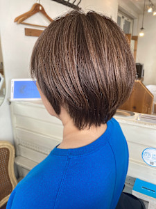 絶壁解消ミセスボブ丸み美人ショートすっきりブラウンベージュ - CHAINON掲載