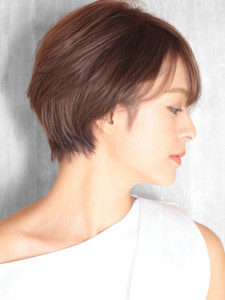ショート・ボブ/白髪ぼかし/ハイライト/絶壁解消/30代/ - INCEPTION  GINZA 銀座掲載