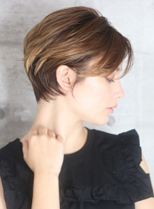 ショート・ボブ/白髪ぼかし/ハイライト/絶壁解消/40代