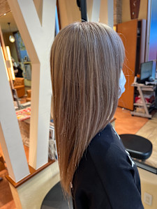 ミルクティーベージュ - ブルーモスクTOKYO掲載