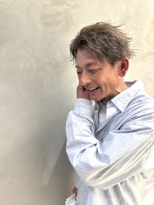 ungu ul×メンズ×グレージュ