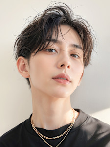 20代30代40代　ほつれセンターパート黒髪ビジネス