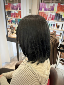 ☆似合わせカット☆切りっぱなしボブ×ブルーブラック - u'i by first北四番丁掲載