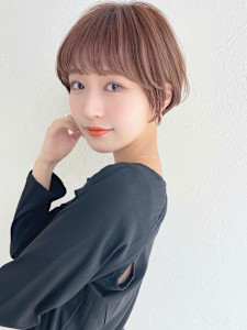 ショートボブ髪型30代40代50代前髪あり前髪無し面長丸顔
