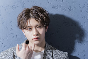 メンズカ赤羽ットメンズスタイルメンズショートセンターパート - agir hair 赤羽【アジールヘア】赤羽駅南口店掲載