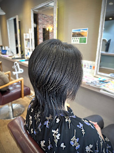 大人ショート細めハイライト白髪ぼかしくすみカラー40代50代 - HAIR MAKE ROSY 八軒店掲載