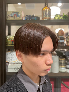 マッシュヘア×ダークブラウン