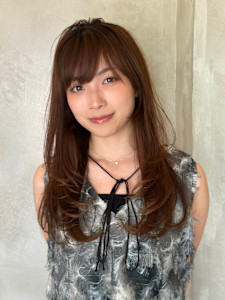 池袋 髪質改善 艶髪 ストレート レイヤー スタイル♪ - LILIANA掲載