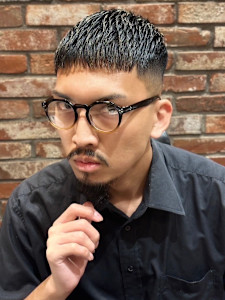 クロップスタイル - ヒロ銀座 BARBER SHOP 新宿店掲載