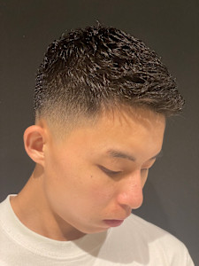 爽やかフェードカット×ナチュラルパーマ - ヒロ銀座 BARBER SHOP 新宿店掲載