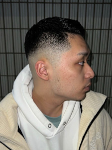 フェザーアップ×スキンフェード - ヒロ銀座 BARBER SHOP 新宿店掲載