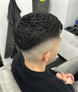 濡れパン - ヒロ銀座BARBER SHOP 秋葉原店掲載