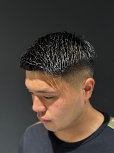 フェザーアップ - ヒロ銀座ヘアーサロン神田店掲載