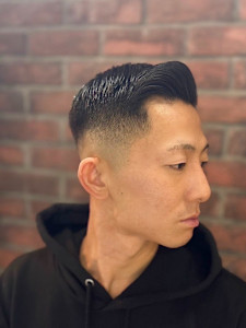 サイドパート×スキンフェード - ヒロ銀座ヘアーサロン神田店掲載