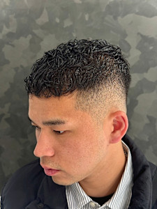 クロップ - ヒロ銀座ヘアーサロン神田店掲載