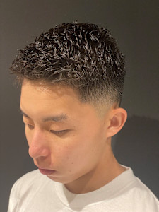爽やかフェードスタイル×パーマ - ヒロ銀座ヘアーサロン神田店掲載