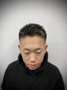 フェザーアップメッシュスタイル - ヒロ銀座ヘアーサロン神田店掲載