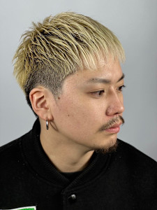 クロップハイトーンスタイル - ヒロ銀座ヘアーサロン神田店掲載