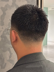 短くキメて、清潔感で差をつける/フェードスタイル - ヒロ銀座BARBER SHOP 大宮店掲載