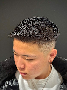 フェザーアップ - ヒロ銀座ヘアーサロン 麻布乃木坂 六本木駅前店掲載